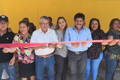 Adier Nolasco inaugura obra en mercado de San Pedro Buenavista