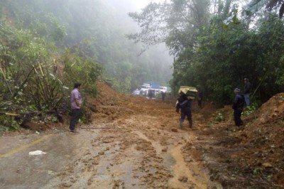 Frente Frío 13 deja ríos desbordados, deslaves y daños en casas de Chiapas 