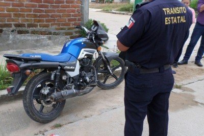 Localizan abandonada motocicleta robada
