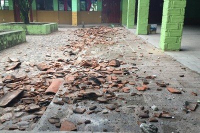 Irrisorio apoyo a escuela dañada por sismo