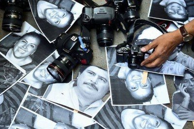 CARTELERA POLÍTICA /* AMLO criminaliza a periodistas asesinados