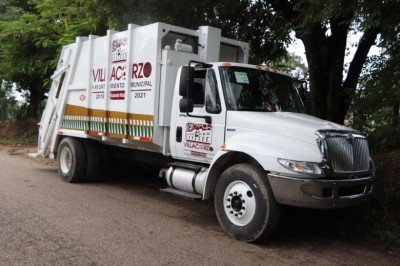 Adquieren camiones compactadores de basura en Villacorzo 