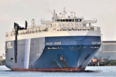 Dos tripulantes mexicanos de un buque carguero fueron secuestrados en el Mar Rojo