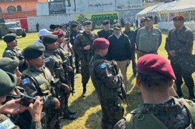 Guatemala envía a la frontera con Chiapas a 5 mil soldados para combatir a cárteles; México sólo despliega a 700